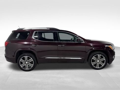 Used 2017 GMC Acadia Denali w/ Technology Package AWD/4WD image 18