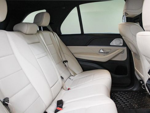 Used 2024 Mercedes-Benz GLE 450 4MATIC image 27