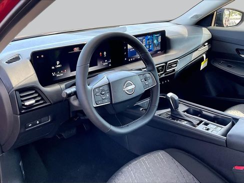 New 2026 Nissan Sentra SV w/ SV Convenience Package FWD image 8