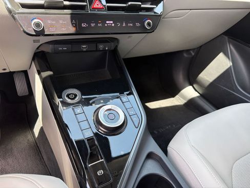 Certified 2023 Kia Niro Wind FWD image 10