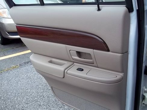 Used 2004 Mercury Grand Marquis LS RWD image 13