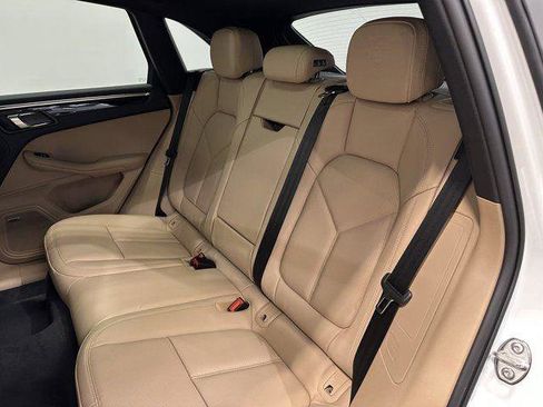 New 2025 Porsche Macan image 34