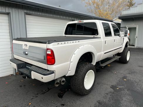 Used 2016 Ford F350 Platinum image 4