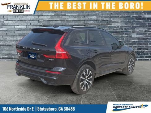 Used 2025 Volvo XC60 B5 Plus AWD/4WD image 6
