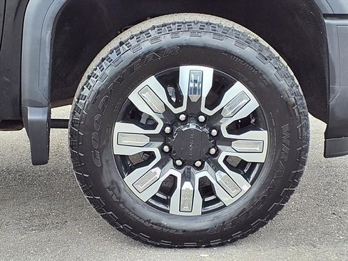 Used 2025 GMC Sierra 2500 Denali w/ Denali Reserve Package image 9