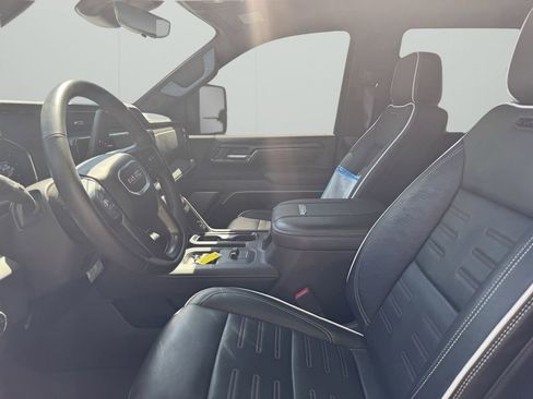 Used 2025 GMC Sierra 2500 AT4X AWD/4WD image 18