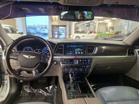 Used 2016 Hyundai Genesis 3.8 RWD image 11