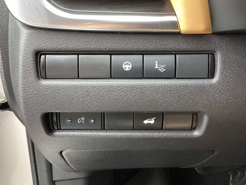 Used 2022 Nissan Rogue Platinum w/ Head-Up Display Package FWD image 34