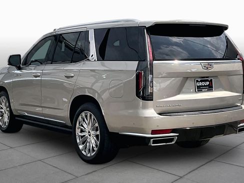 Used 2024 Cadillac Escalade Premium Luxury w/ Performance Package AWD/4WD image 12