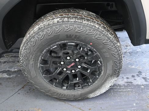 New 2026 GMC Canyon Elevation image 12