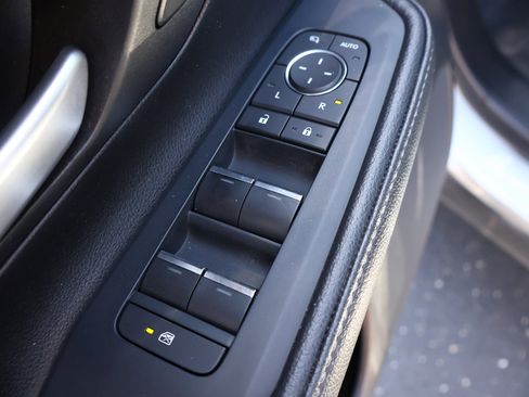 Used 2024 Toyota Grand Highlander Limited image 9