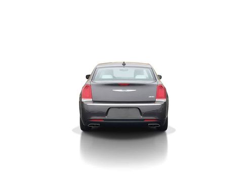 Certified 2023 Chrysler 300 Touring w/ Safetytec Plus Group RWD image 7