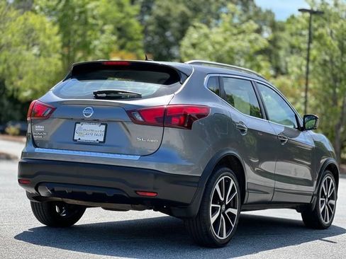Used 2017 Nissan Rogue Sport SL AWD/4WD image 5