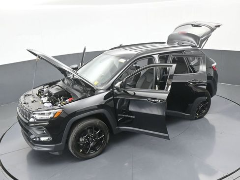 New 2026 Jeep Compass Latitude image 61