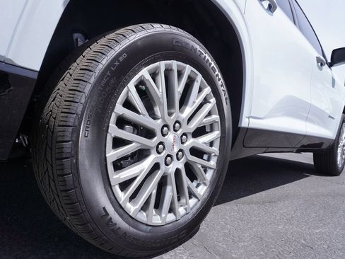 New 2026 GMC Acadia Denali w/ Super Cruise Package FWD image 7