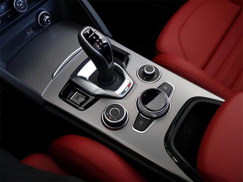 New 2025 Alfa Romeo Stelvio Sprint w/ Veloce Package image 28