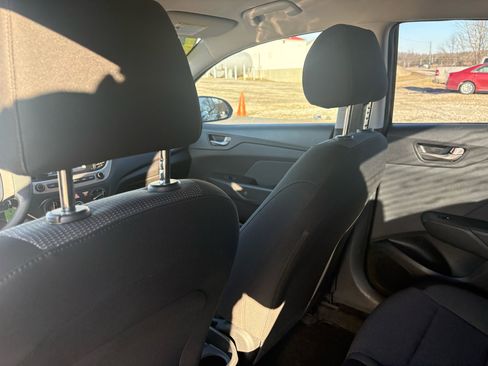 Used 2019 Hyundai Accent SE image 24