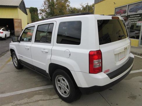 Used 2017 Jeep Patriot Sport w/ Power Value Group image 6