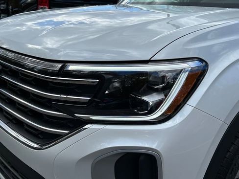 New 2026 Volkswagen Atlas SE image 7