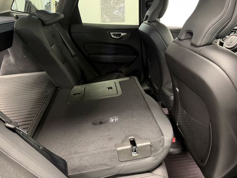 Used 2024 Volvo XC60 B5 Plus w/ Climate Package AWD/4WD image 24