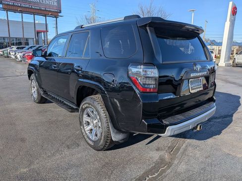 Used 2016 Toyota 4Runner Trail Premium w/ Four Season Floor Mat Package image 5