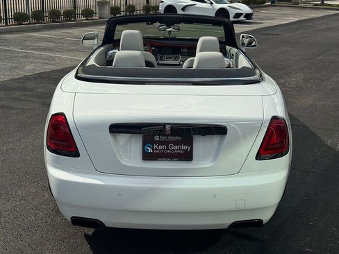 Used 2018 Rolls-Royce Dawn image 7