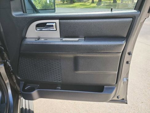 Used 2017 Ford Expedition EL XLT image 35