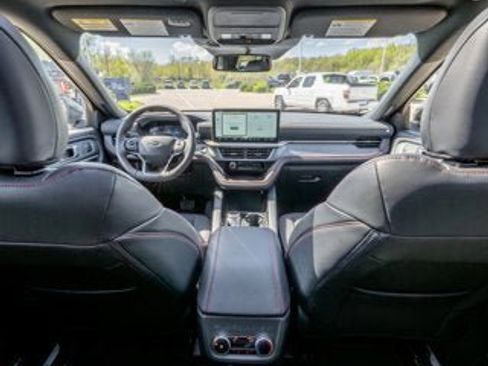 New 2026 Ford Explorer ST-Line AWD/4WD image 18