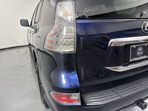 Used 2021 Lexus GX 460 Premium w/ Premium Package AWD/4WD image 30