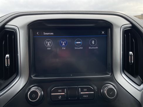 Used 2021 Chevrolet Silverado 1500 RST image 12