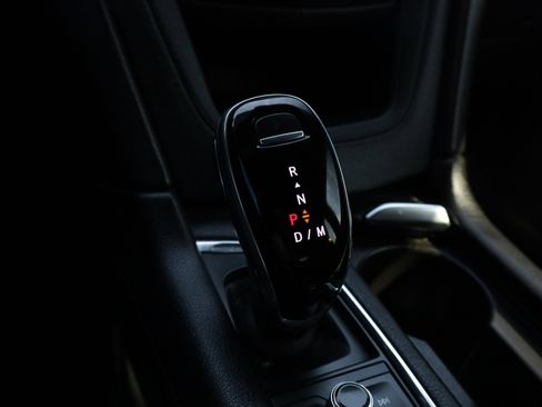 Used 2022 Cadillac XT5 Premium Luxury w/ Technology Package image 11