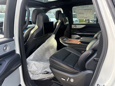 New 2026 Lincoln Navigator L Black Label image 28
