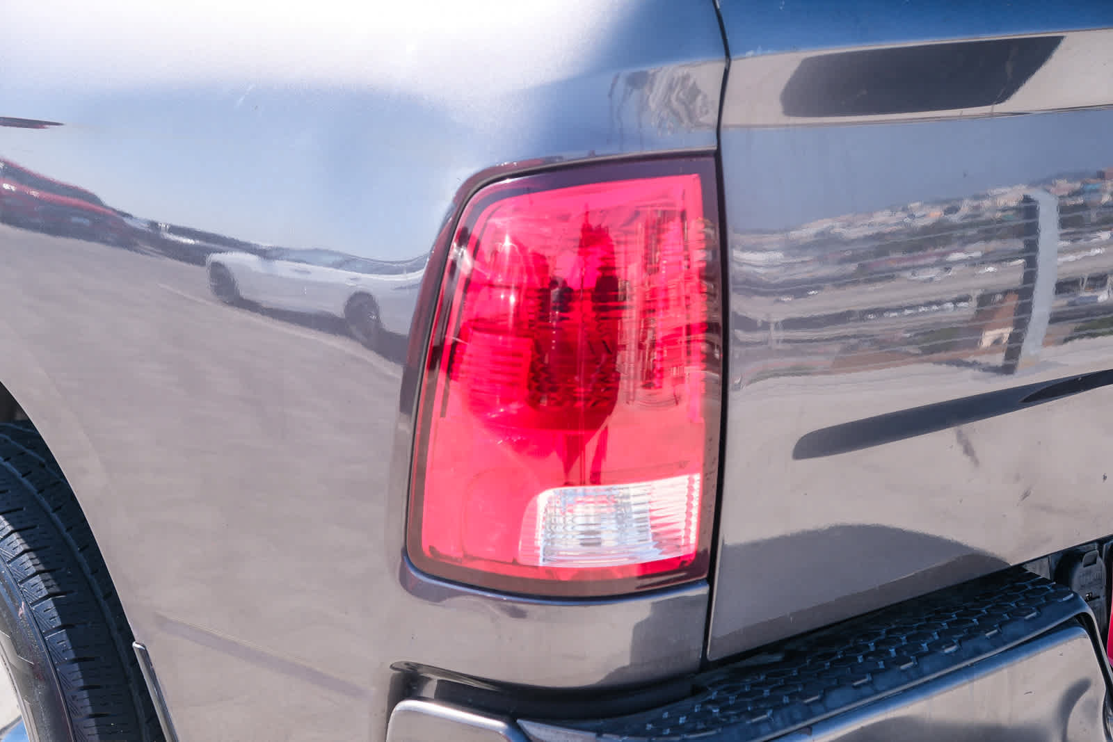 Used 2018 RAM 1500 Express w/ Express Value Package RWD image 7