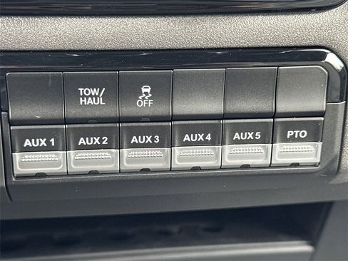 New 2025 RAM 3500 Tradesman w/ Chrome Appearance Group AWD/4WD image 10