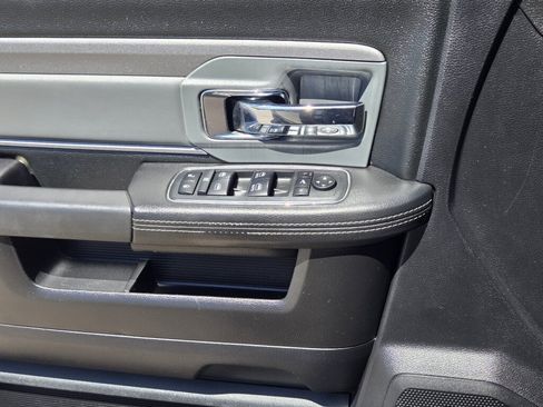 Used 2018 RAM 2500 Power Wagon w/ Leather & Luxury Group AWD/4WD image 7