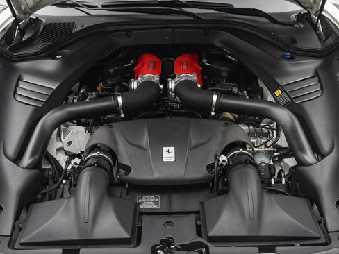 Used 2016 Ferrari California T image 30