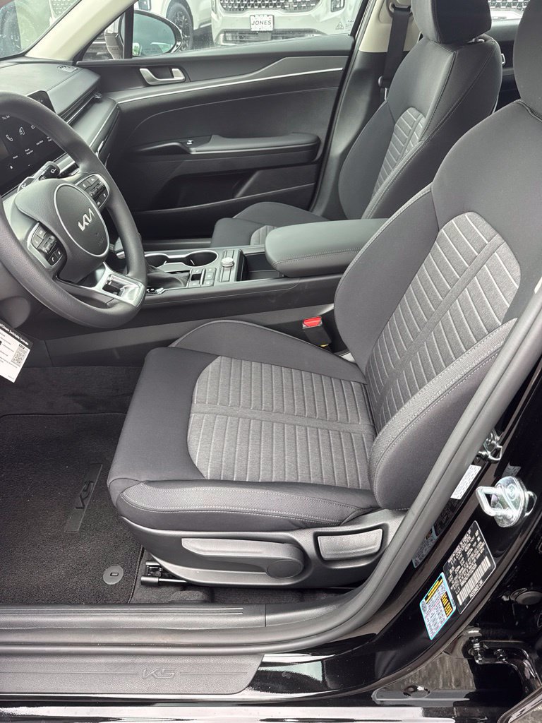 New 2026 Kia K5 LXS FWD image 9