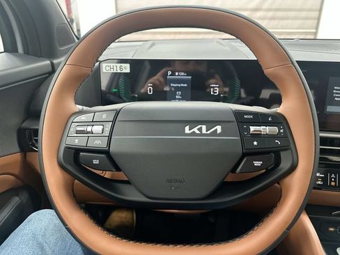 New 2026 Kia Sportage X-Line AWD/4WD image 12