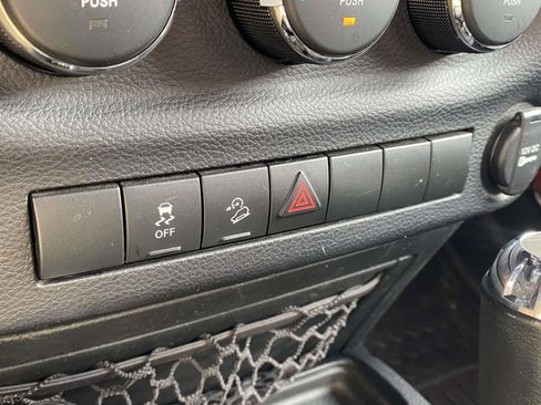 Used 2015 Jeep Wrangler Sport w/ Quick Order Package 24S image 29