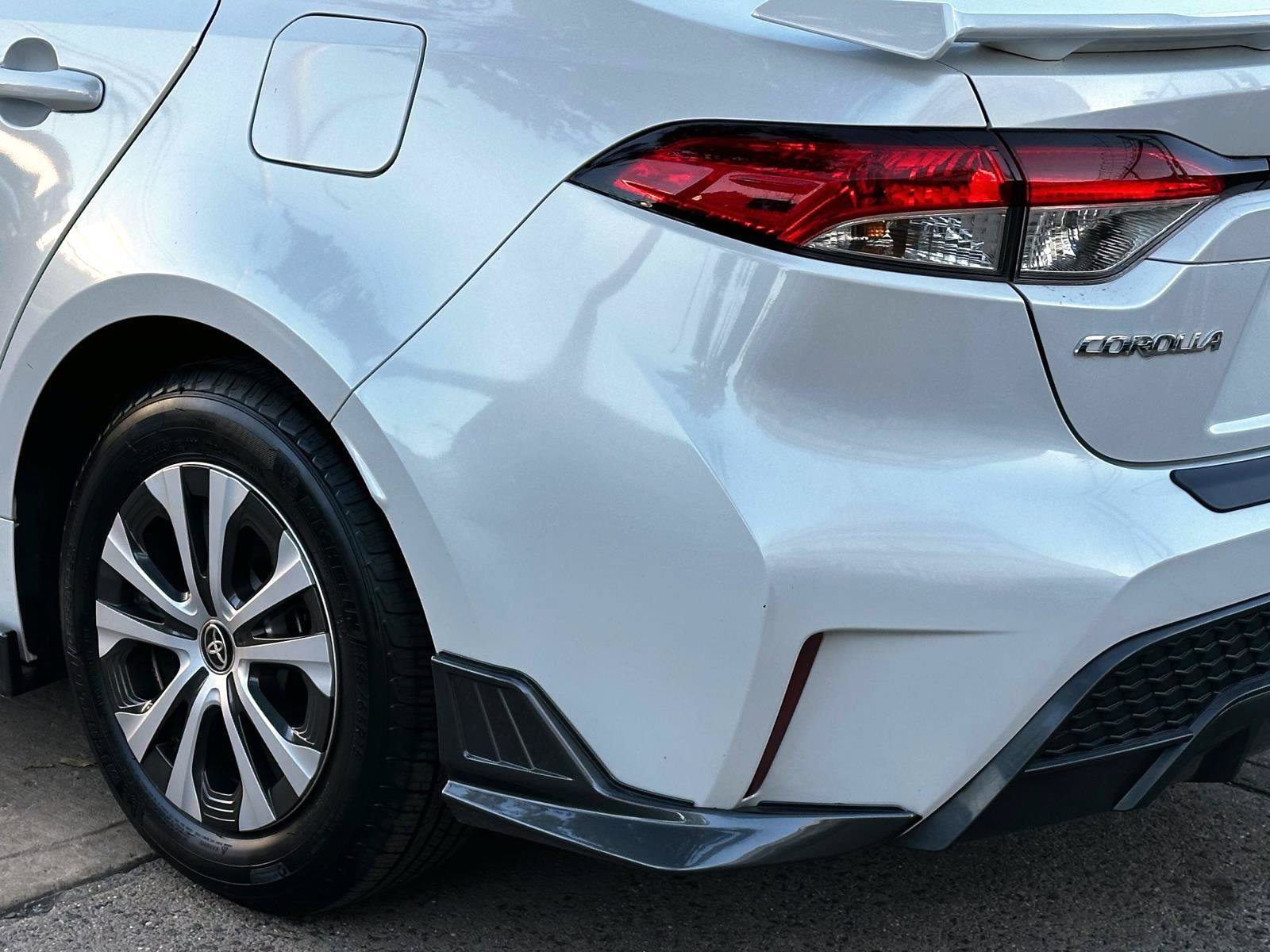 Certified 2022 Toyota Corolla LE w/ Premium Interior Package FWD image 10