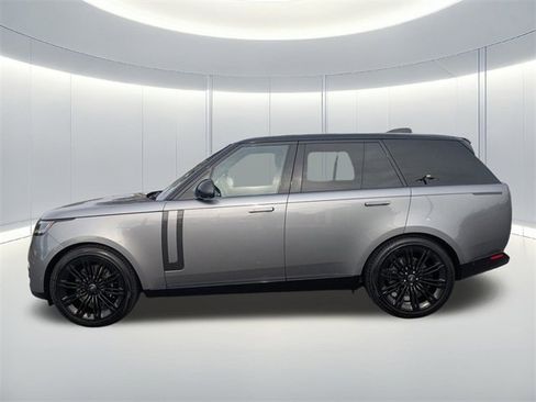 Used 2023 Land Rover Range Rover SE image 9