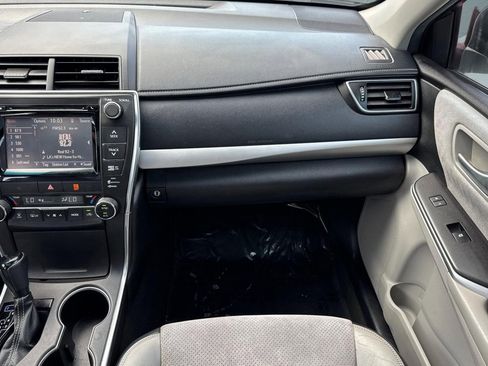 Used 2015 Toyota Camry XSE w/ Moonroof Package image 29