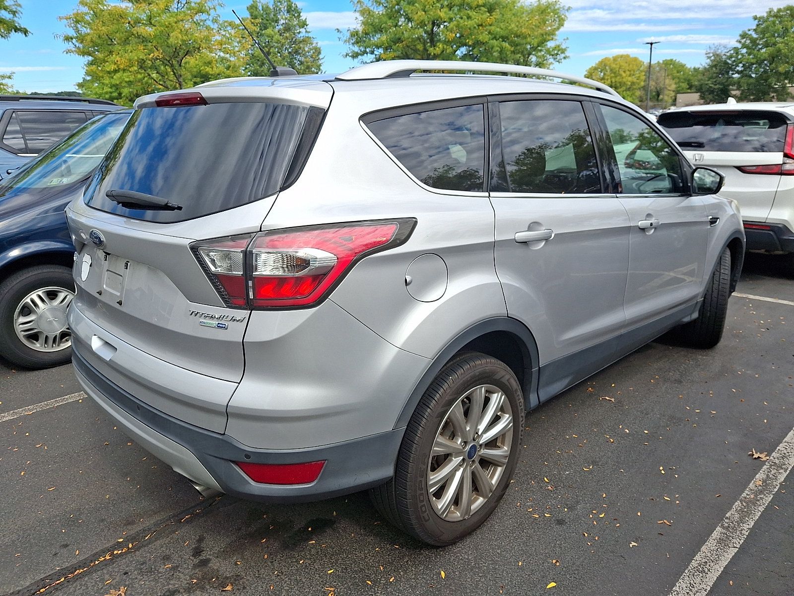 Used 2017 Ford Escape Titanium AWD/4WD image 5
