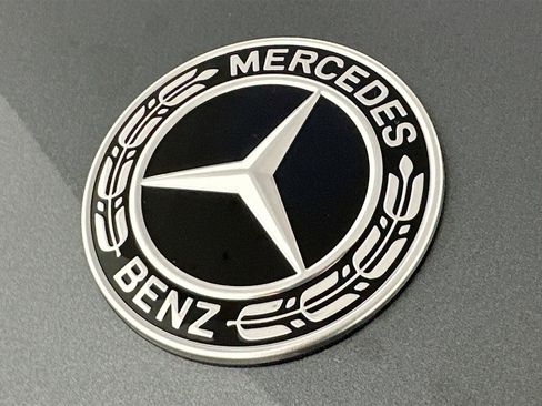 Used 2024 Mercedes-Benz GLS 450 4MATIC image 37