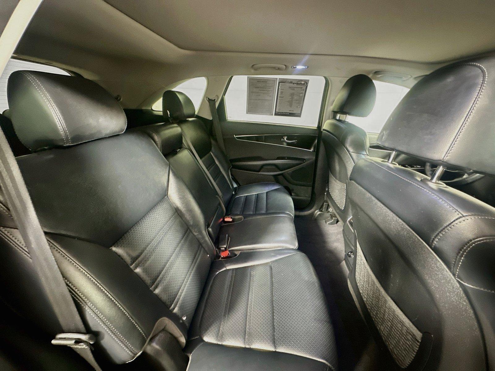 Used 2019 Kia Sorento EX FWD image 28