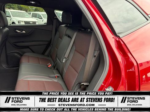 Used 2025 Chevrolet Blazer RS FWD image 31