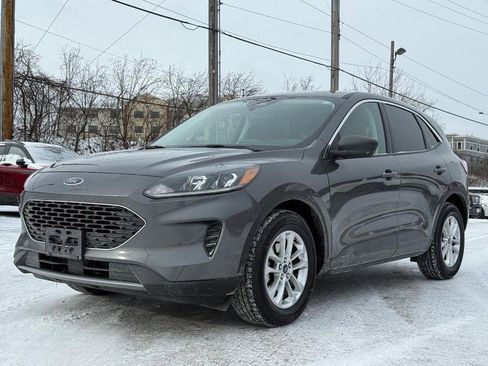 Certified 2022 Ford Escape SE w/ Cold Weather Package image 10