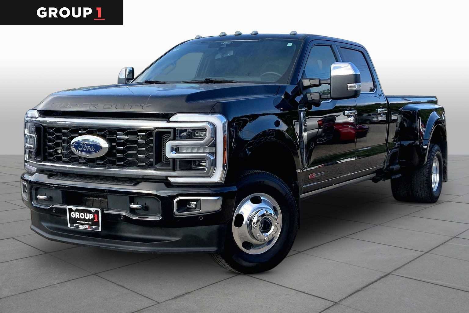 Used 2024 Ford F350 Platinum AWD/4WD image 1