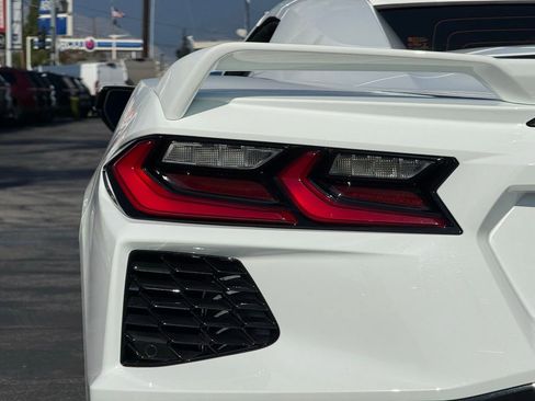 Used 2022 Chevrolet Corvette Stingray Premium Conv w/ Z51 Performance Package image 8