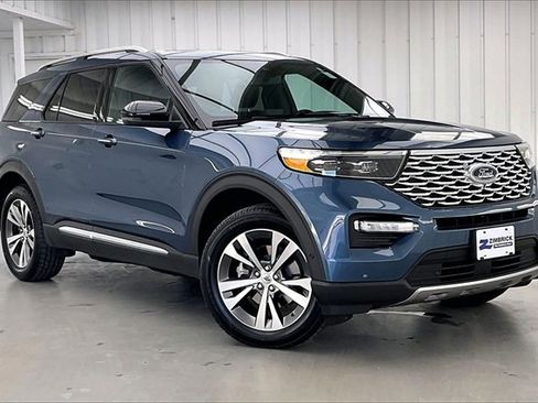 Used 2020 Ford Explorer Platinum w/ Premium Technology Package image 35